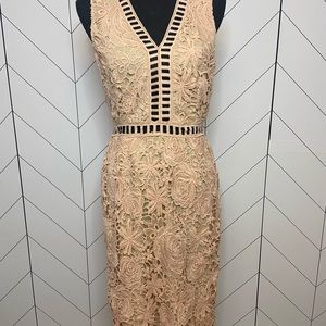 Sleeveless Lace Dress - short size M